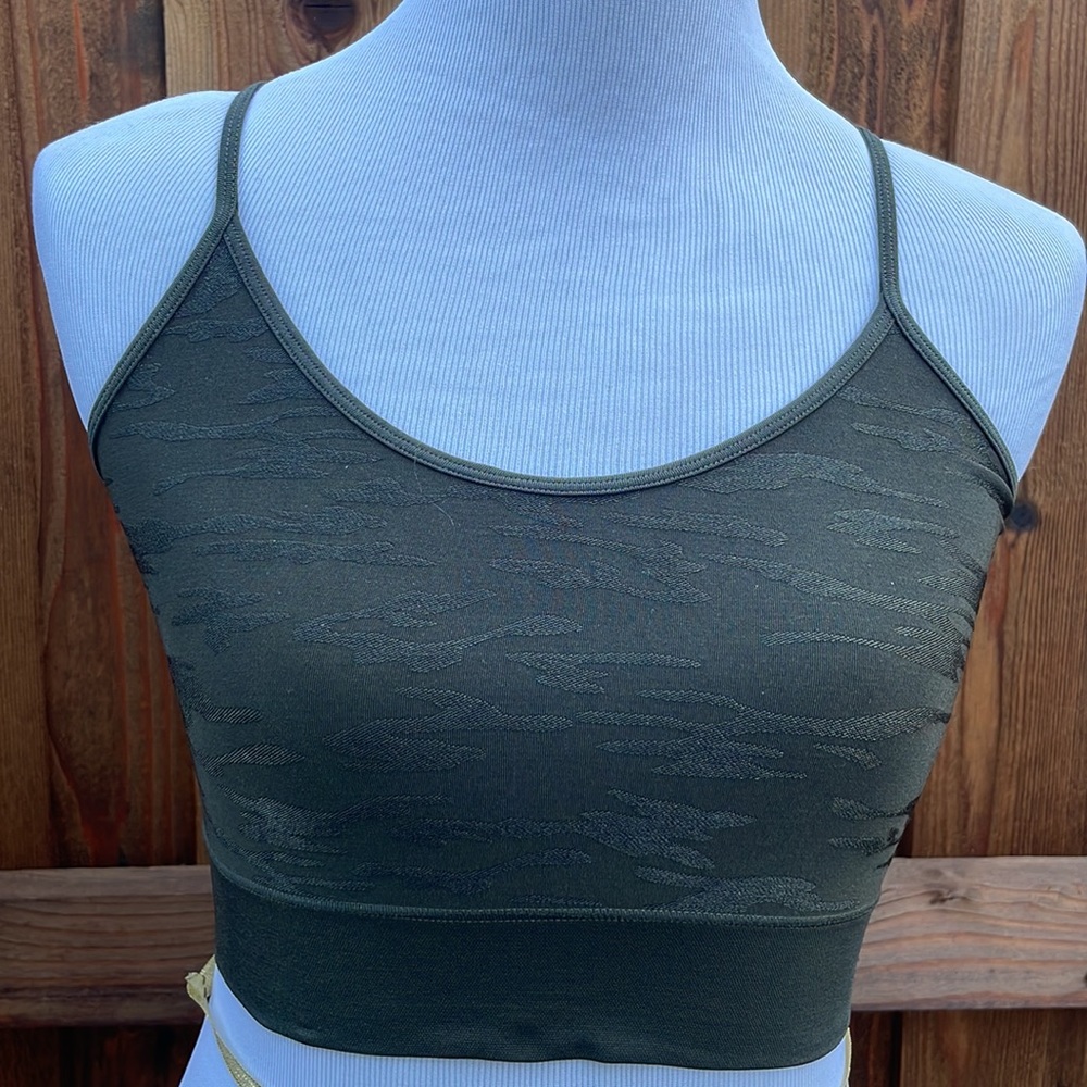 Good American medium impact scoop bralette, Camo new condition